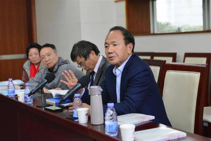 首届“仁美诗词写作现象”专题座谈会召开